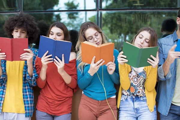 کتاب های زبان انگلیسی به ترتیب سطح برای نوجوانان کدام است؟